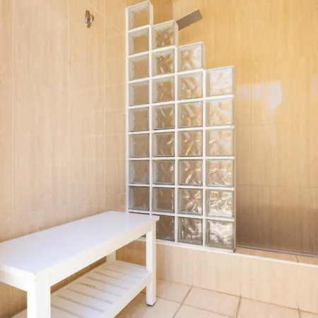 Luxurious 1,5 Kilometers From 别墅 阿德耶