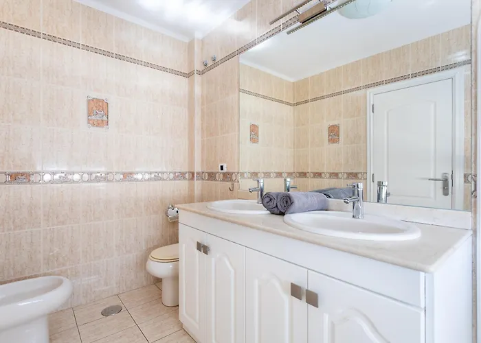 Luxurious 1,5 Kilometers From וילה *